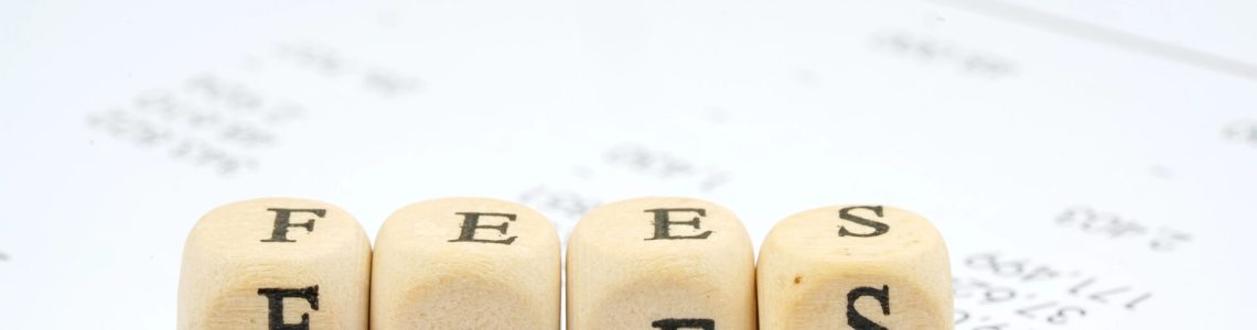 What is a normal fee for a financial advisor